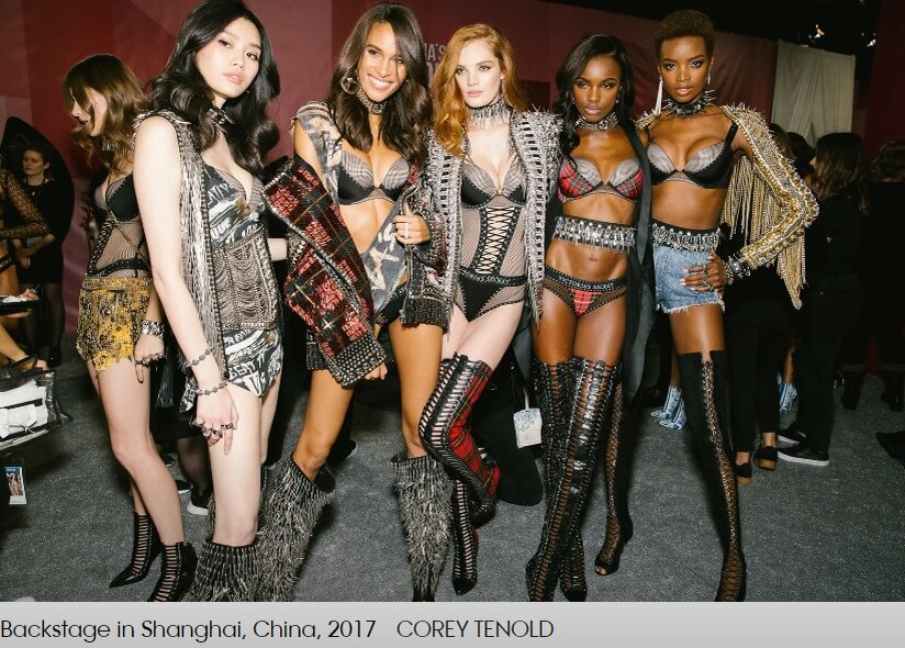 Принтскрин, бэкстейдж шоу 2017 года в Китае.