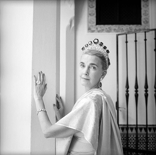 Источник: https://www.sothebys.com/content/dam/commerce-assets/2018/cecil-beaton/Barbara-Hutton.jpg.
