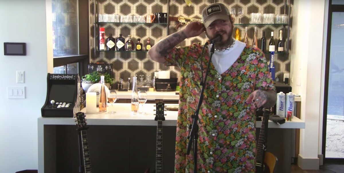 Post Malone, кадр из онлайн-трансляции.