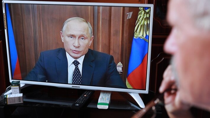 Любимый президент заботиться о нас )