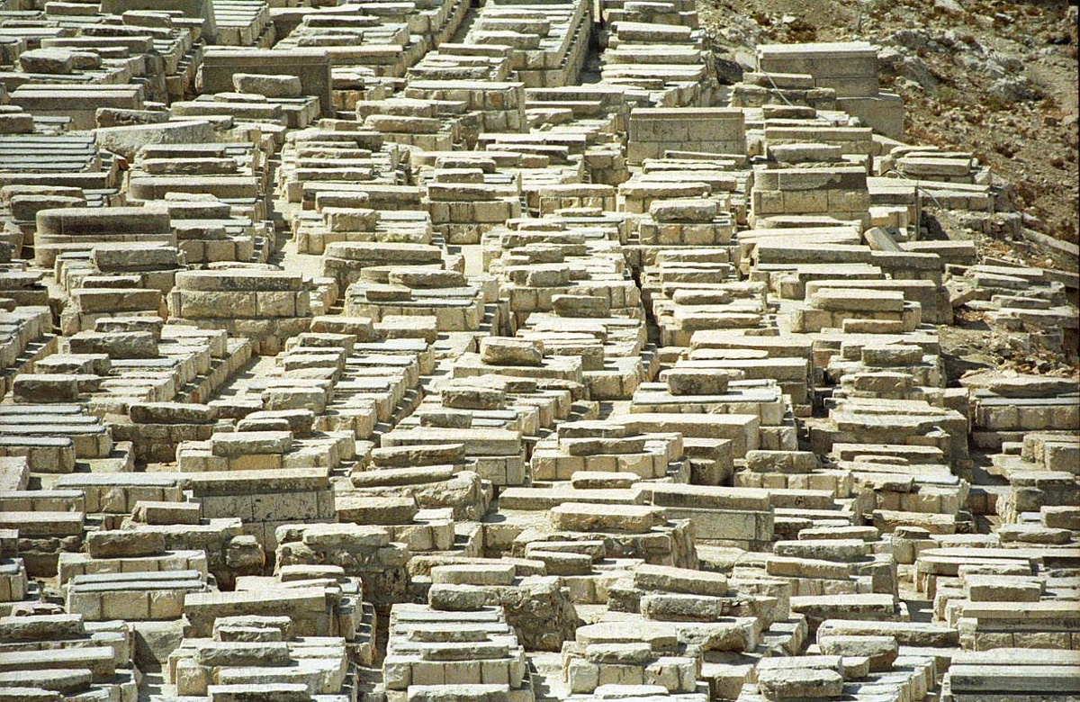 Кладбище в Иерусалиме.