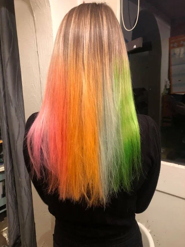 разноцветные волосики.