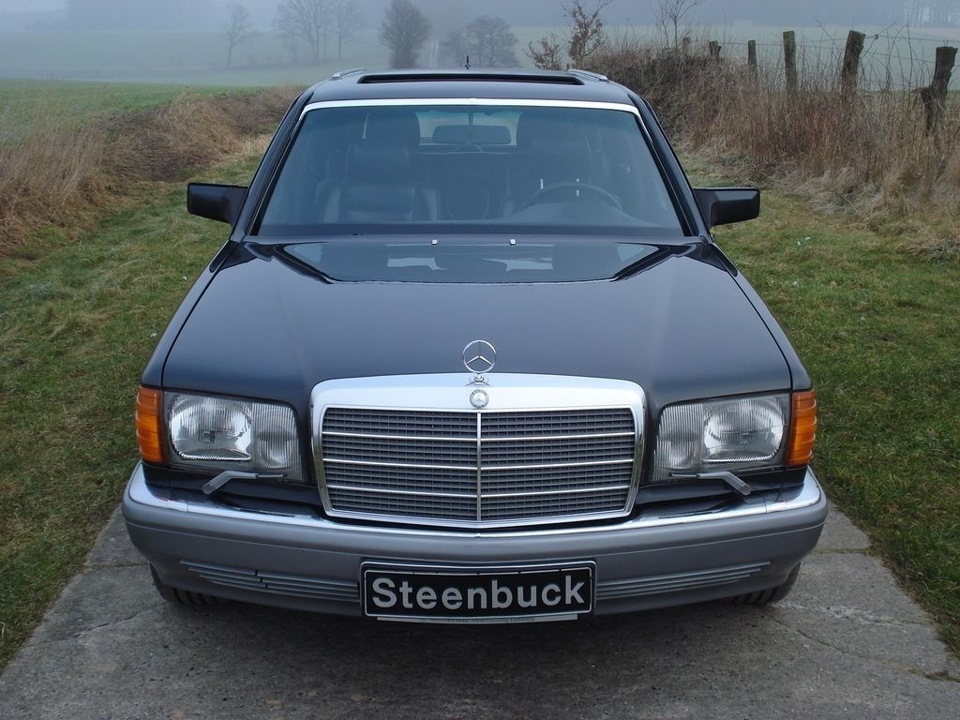 Mercedes-Benz 560 TEL. Фотография взята с сервиса Яндекс Картинки