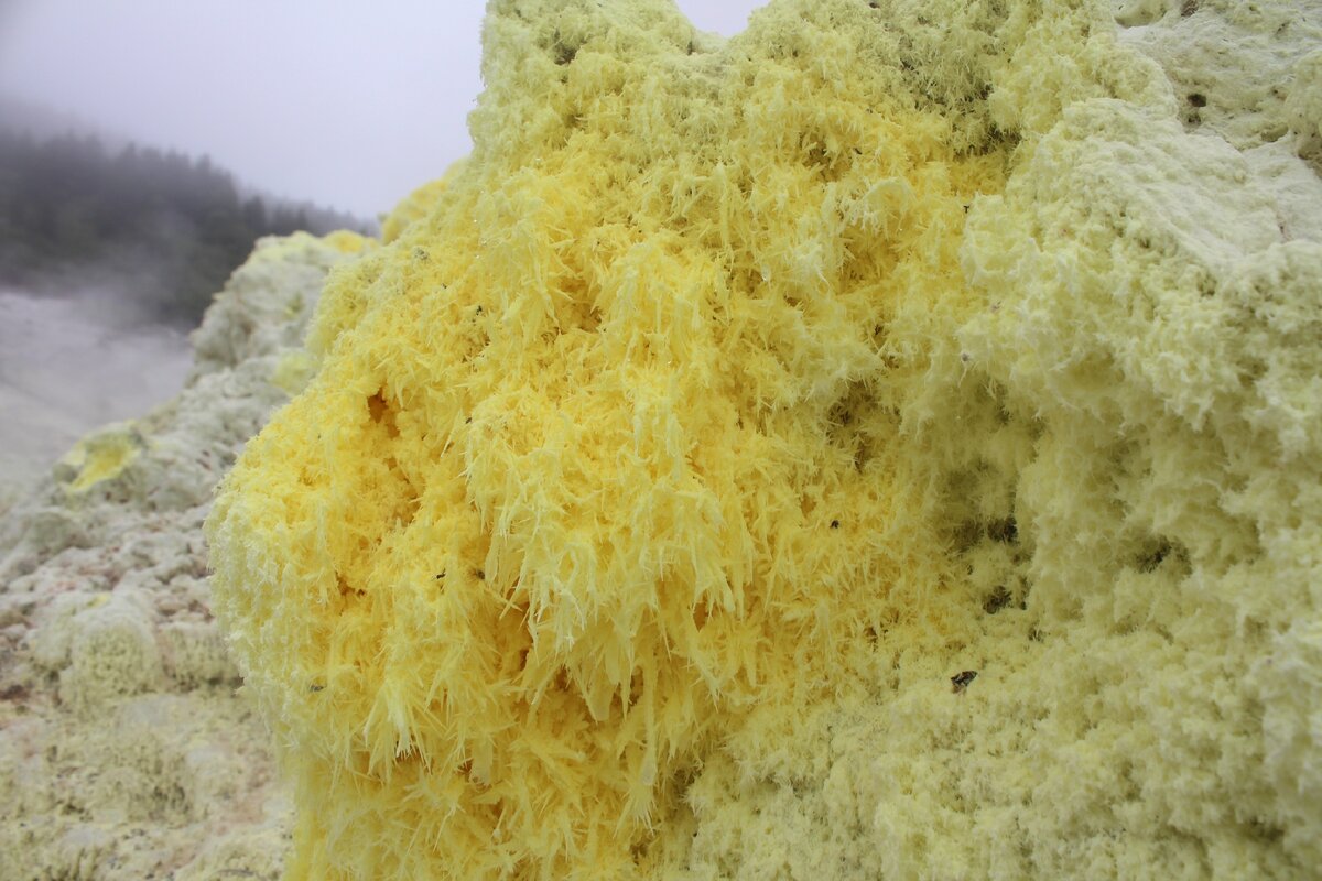 Вулканическая сера