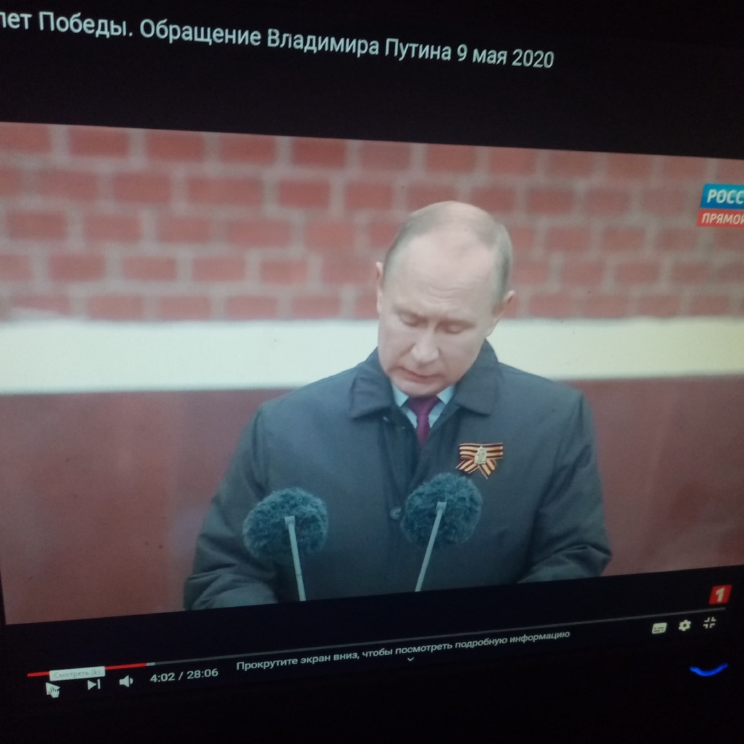 И кто-бы что не говорил, а мужчина солидный!