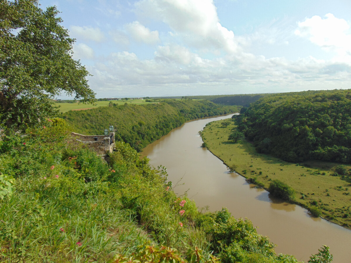 Река Чавон- вид со смотровой площадки.