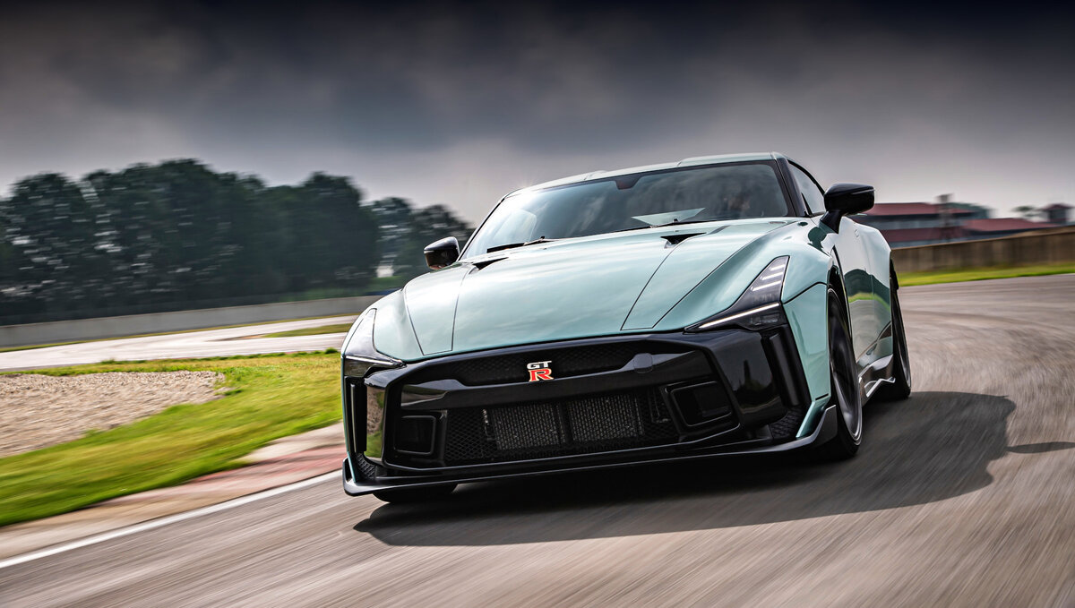 Nissan GT-R 50