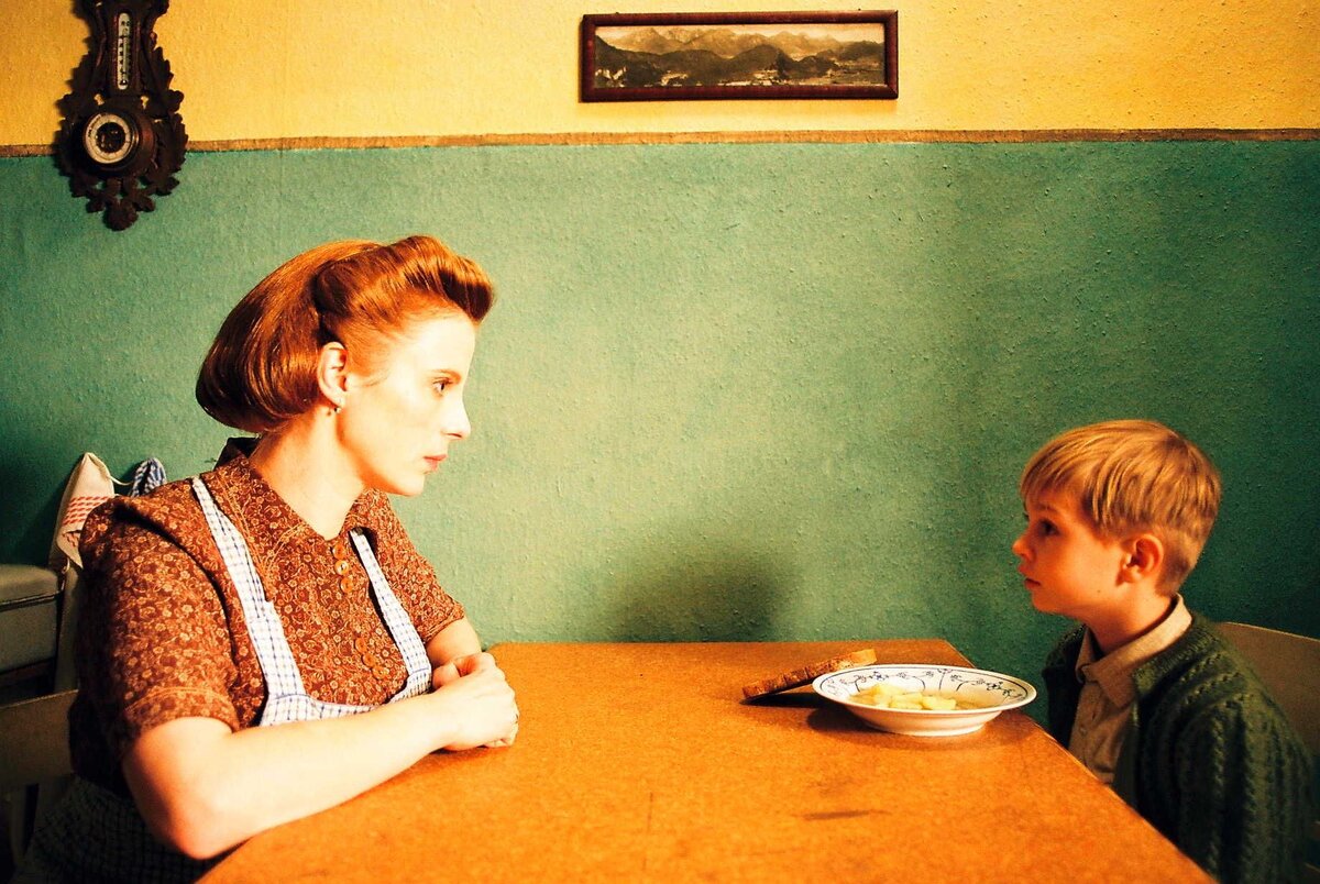 Страна игрушек короткометражка. Страна игрушек короткометражка. Николай бурляев иваново детство. Страна игрушек короткометражка. Страна игрушек короткометражка.