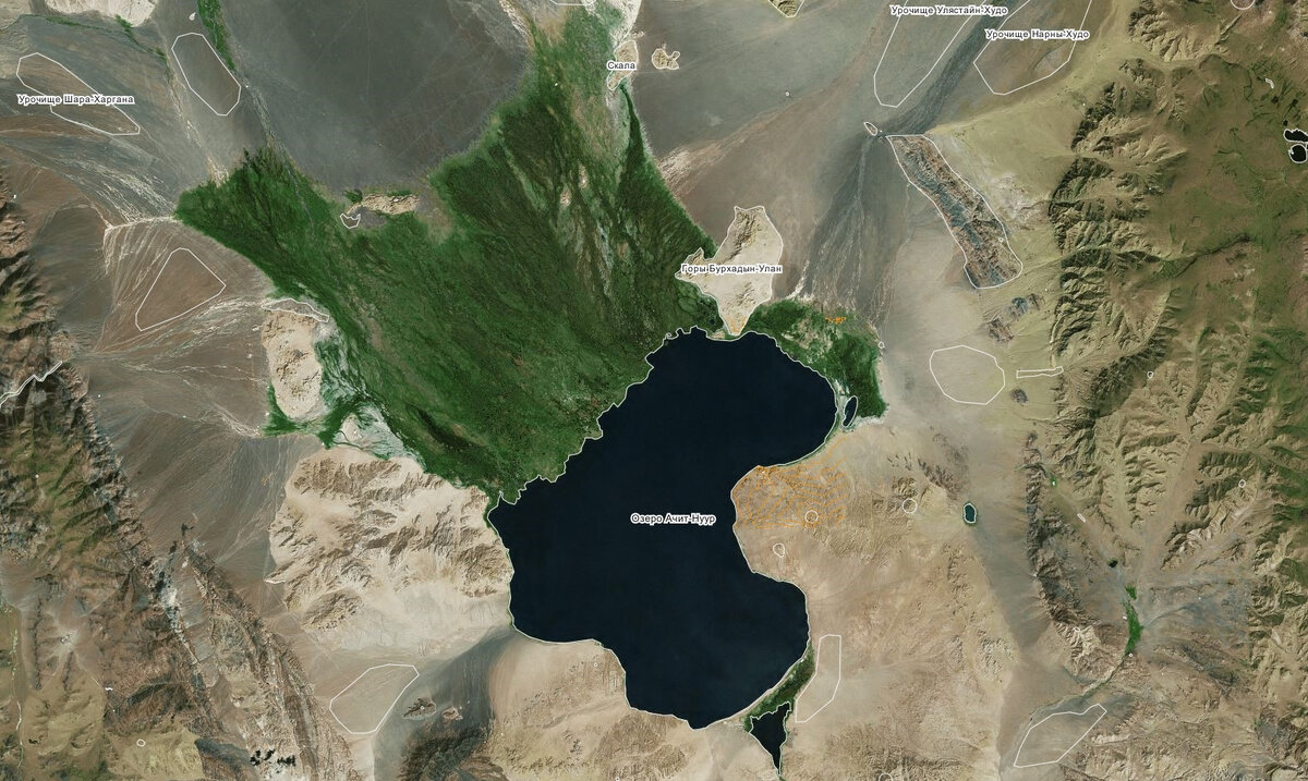 Озеро Ачит-Нуур. Северо-западная Монголия.