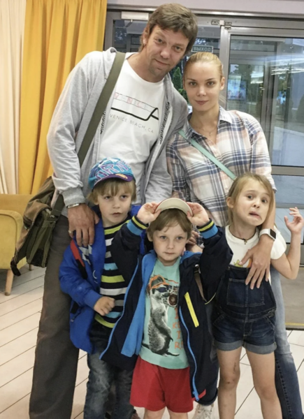 Арнтгольц татьяна родители фото - ViktoriaFoto.ru