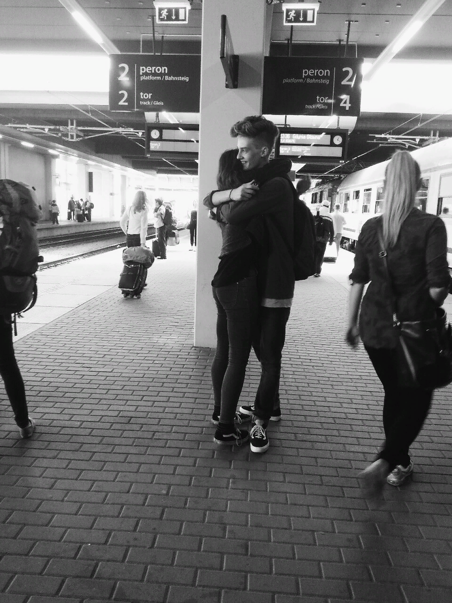 встреча интернет друзей. встреча интернет друзей. интернет друзья встретились. инет друзья в тг. инет друзья в тг.