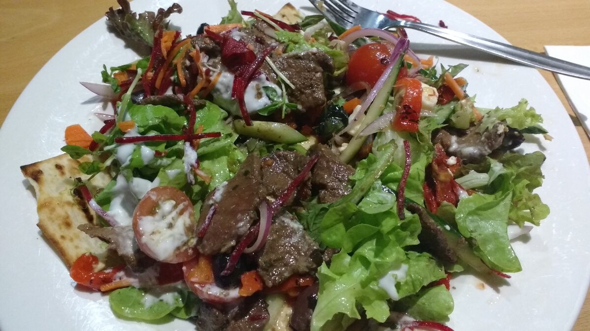 От обедов в ресторанах пришлось на время отказаться, там добавляют сахар в соусы