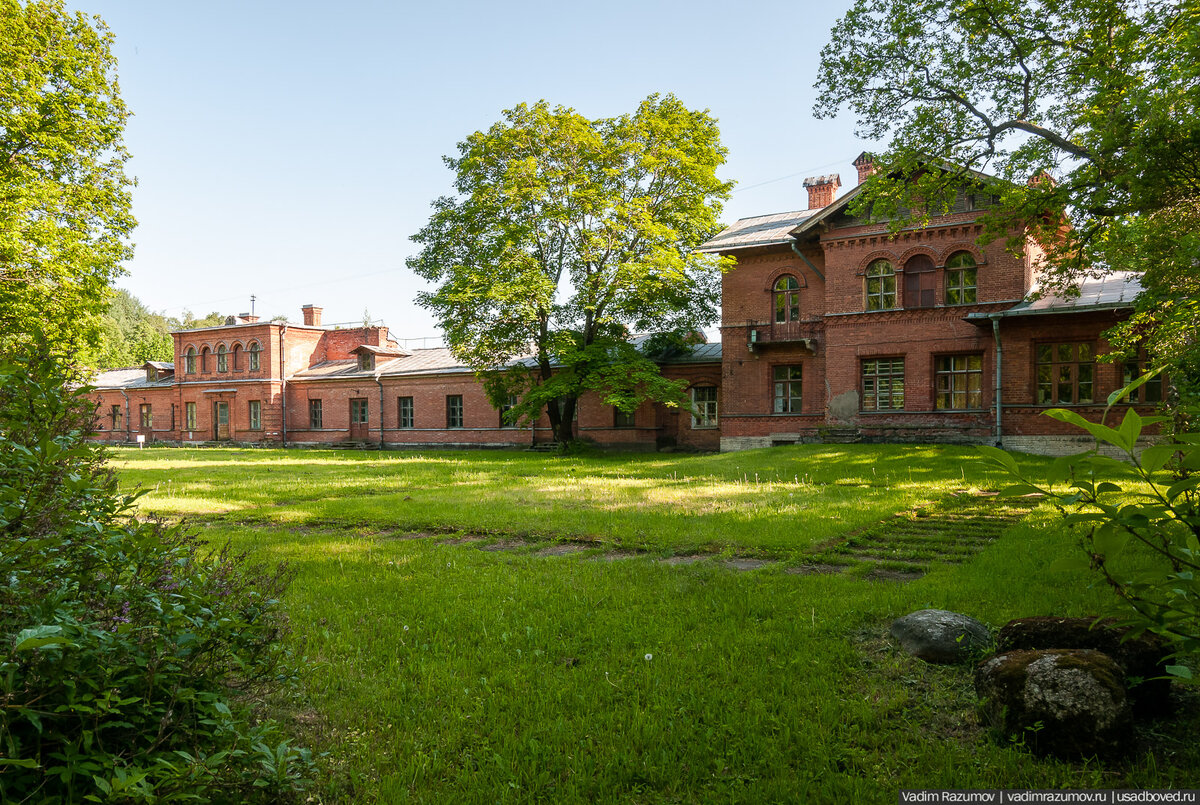 Петергоф санкт петербургское шоссе 140. Ресторан александрия петергоф. Александрия 2022 петергоф. Парк усадьба знаменка. Ресторан летний дворец санкт-петербург.