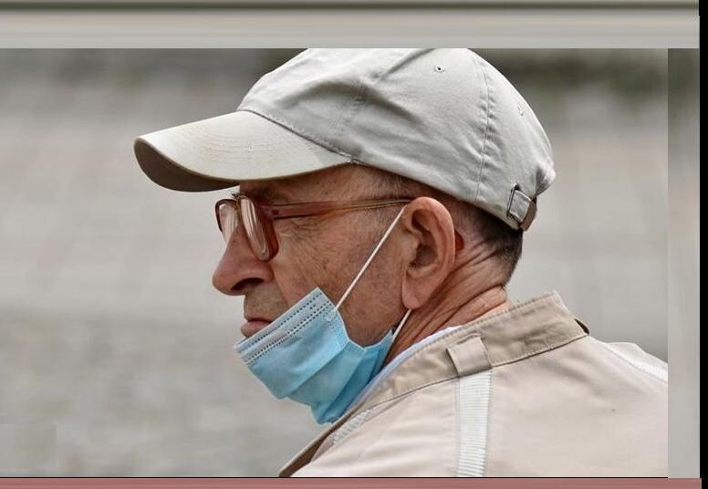 Такая маска точно ни от чего не защищает. Фото: pixnio.com 
