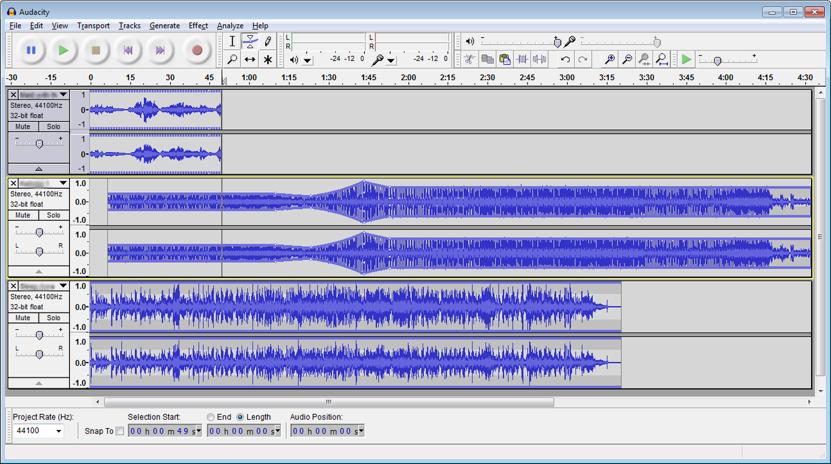 Audacity - основной рабочий экран. Практически всё что нужно для того чтобы НАЧАТЬ