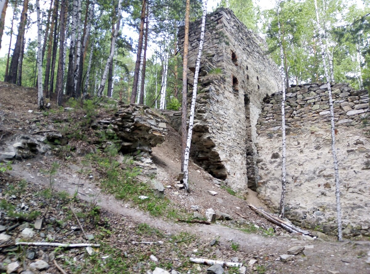 французская горка миасс. наилы французская горка. французская горка миасс. французская крепость миасс. наилы миасс.