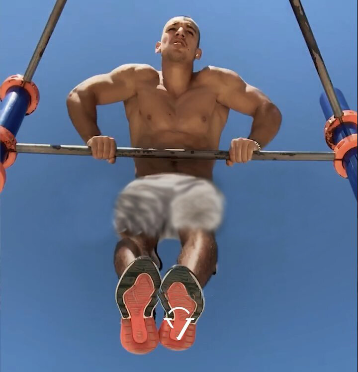 Вадим Олейник демонстрирует выход на две