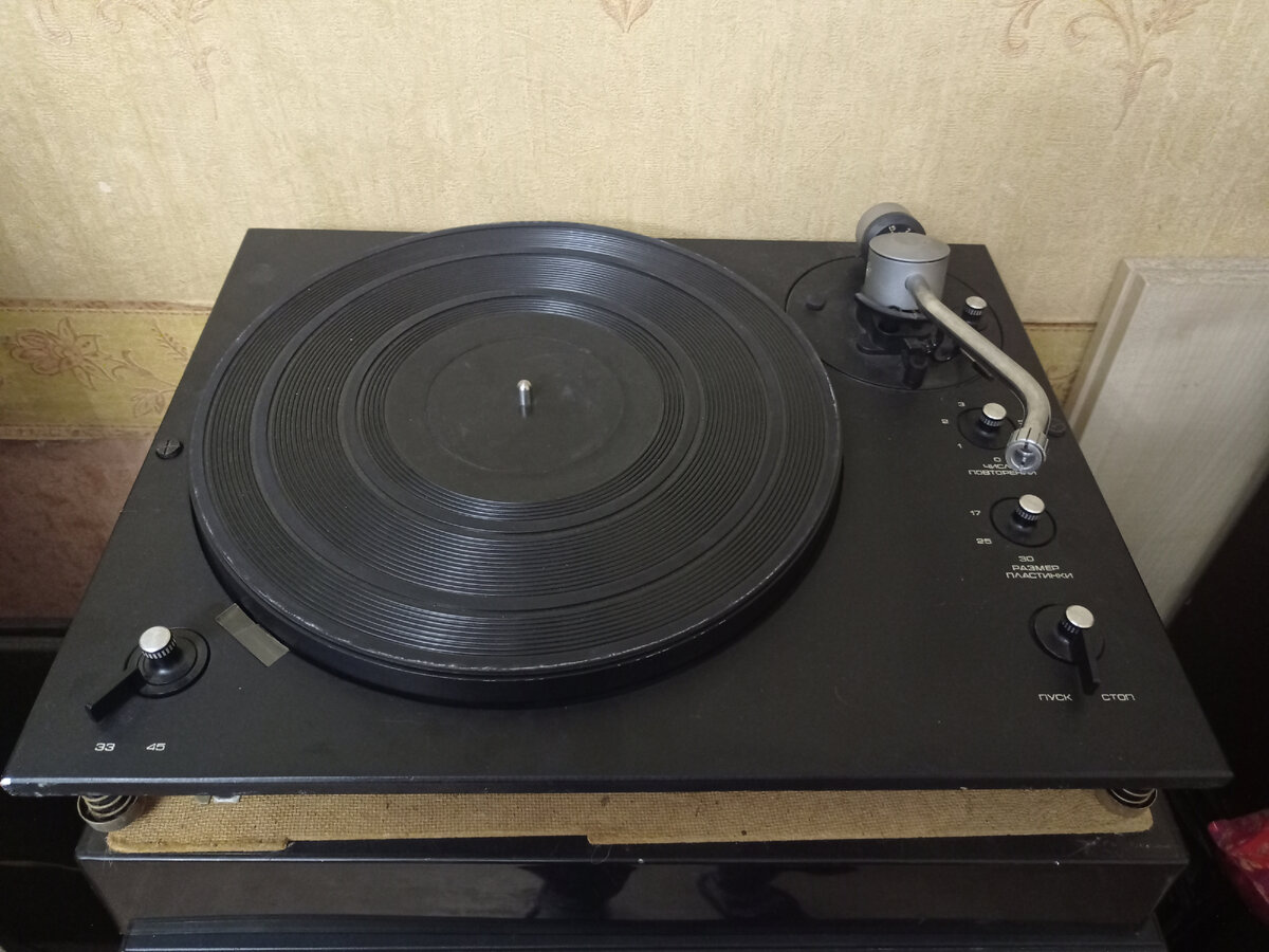 недавно такой же ремонтировал Д1-012