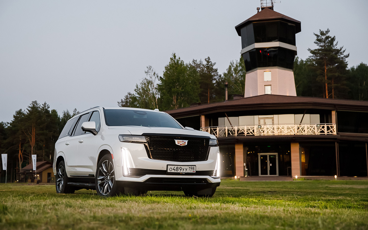 Новый Cadillac Escalade 2021 - каким он будет и за сколько можно будет  купить | Auto People | Дзен