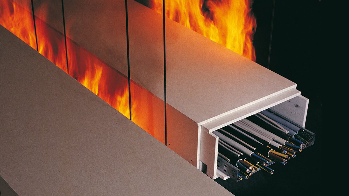 Горит ли гипсокартон рядом с печкой