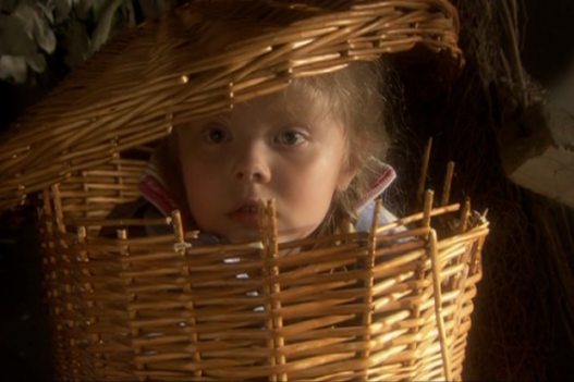 Маленькая Василиса (Анастасия Добрынина).