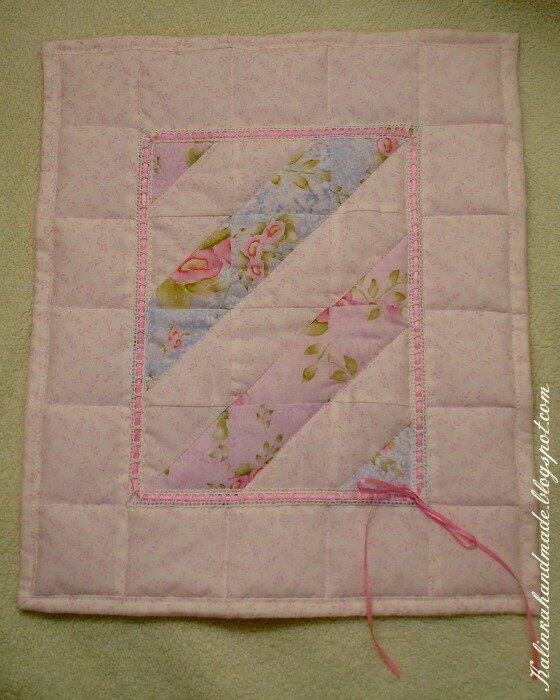 Без кружева и ленточки было не то,  поэтому добавила декор. 