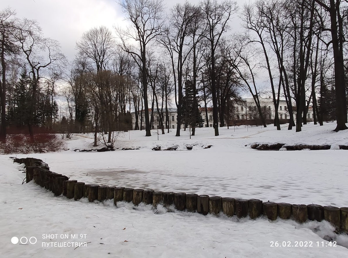 Санкт-Петербург. Парк Лесотехнической академии. Фото автора (листайте галерею)