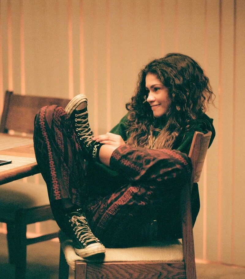 Зендая в роли Ру