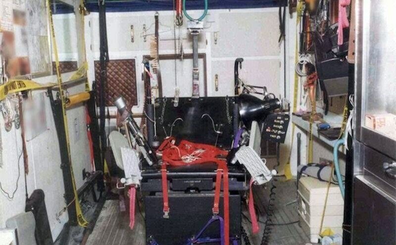 Трейлер Рэя изнутри.