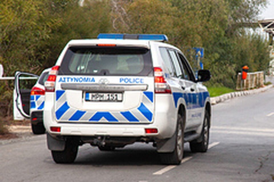     Полиция Кипра арестовала украинку, напавшую с ножом на россиян  GLOBAL LOOK PRESS