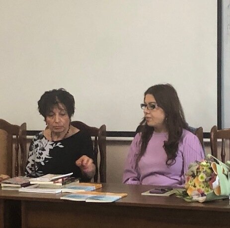 В Степанакерте состоялась презентация сборника произведений арцахских поэтов на немецком языке