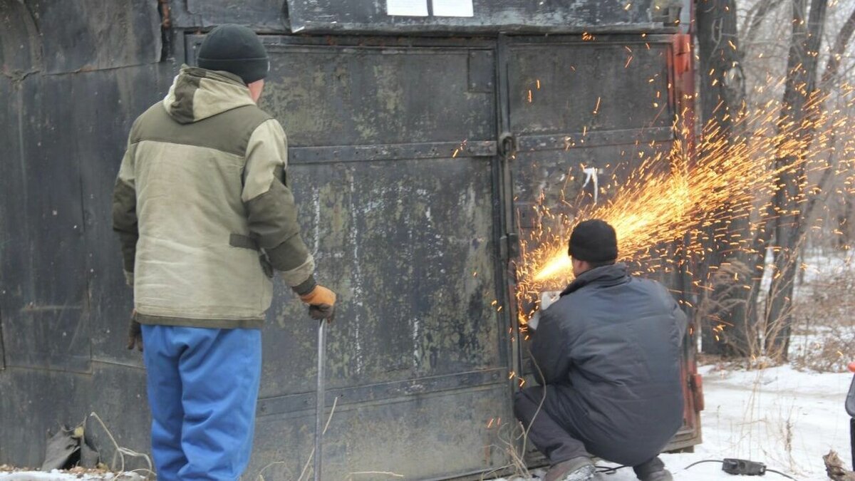     В 2022 году на территории городского округа демонтировано 267 объектов, в том числе в добровольном порядке — 224 гаража и 21 торговый объект, в принудительном порядке — 22.