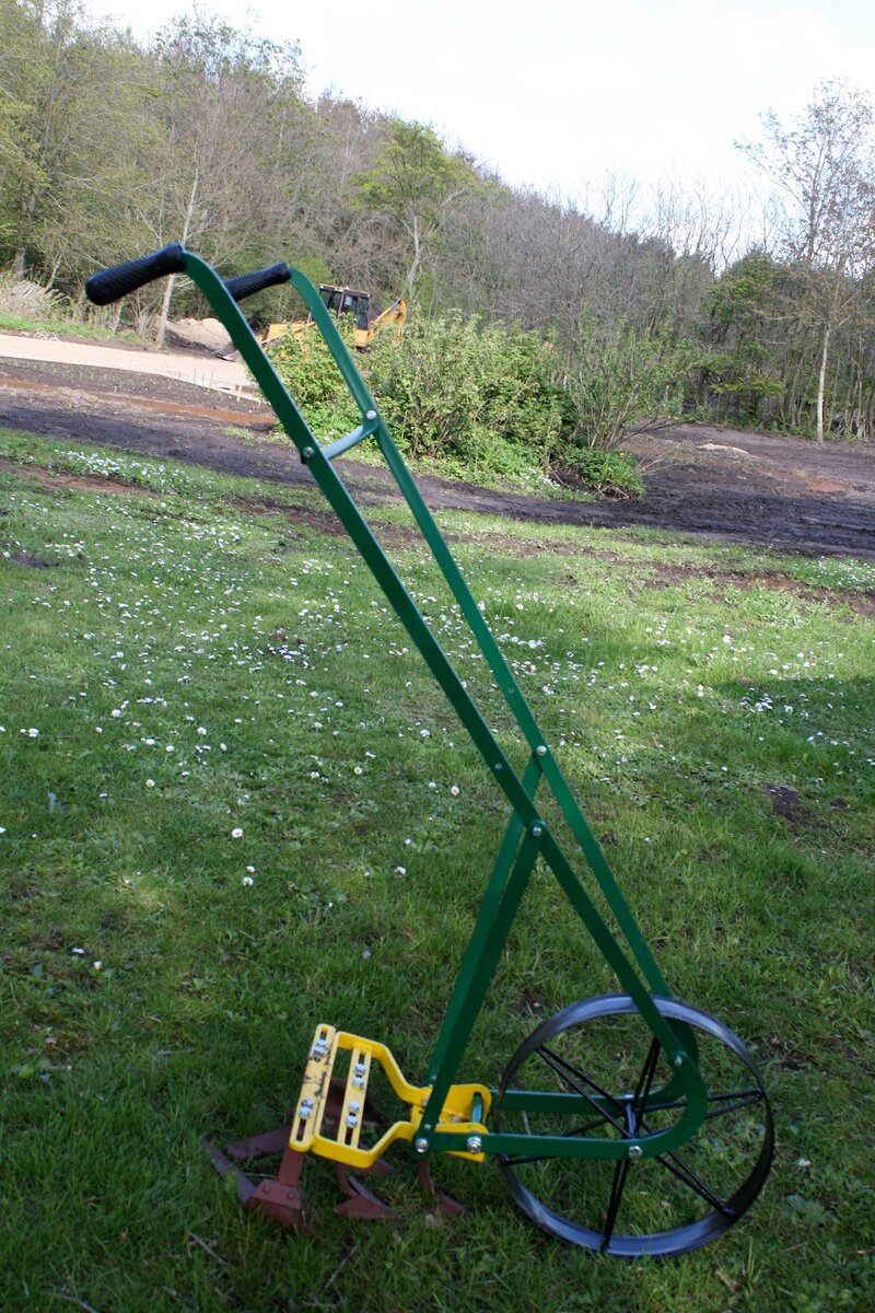 Фото с сайта http://www.ukrudtshajen.dk/rullerenser. Свободный доступ.