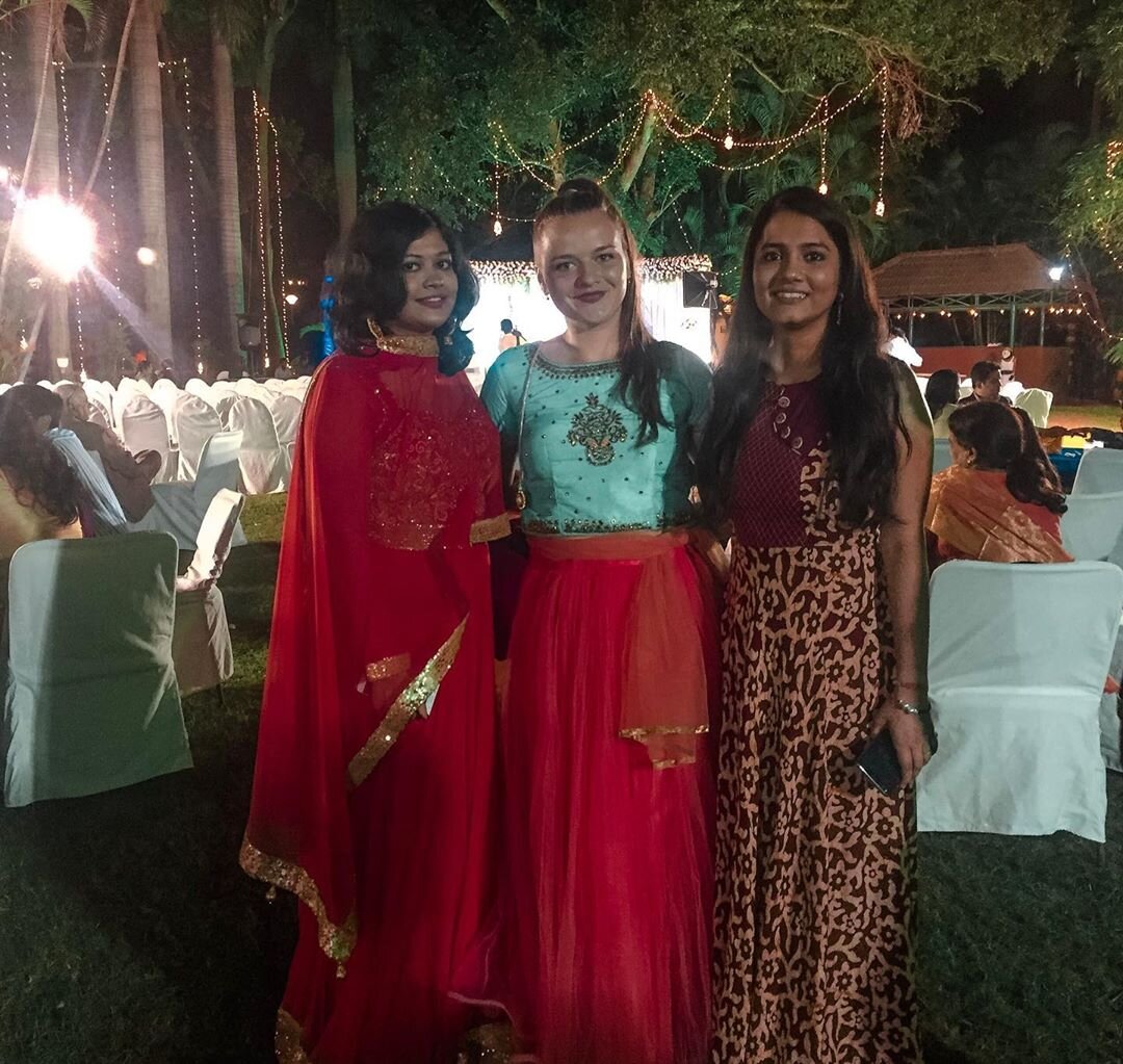 Я с подругами невесты