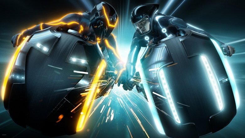 кадр из фильма "Трон:Наследие".