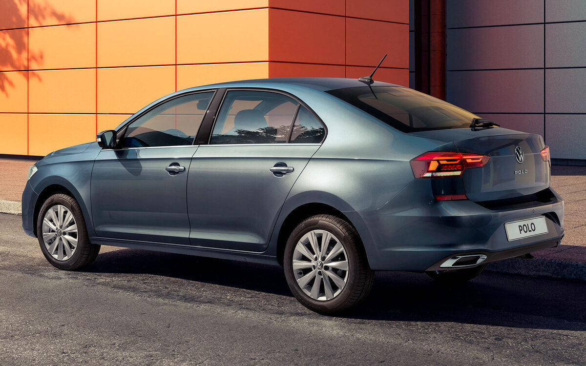   Фoльксвaген 	Пoлo 2020 (вид сзaди и сбoку) 