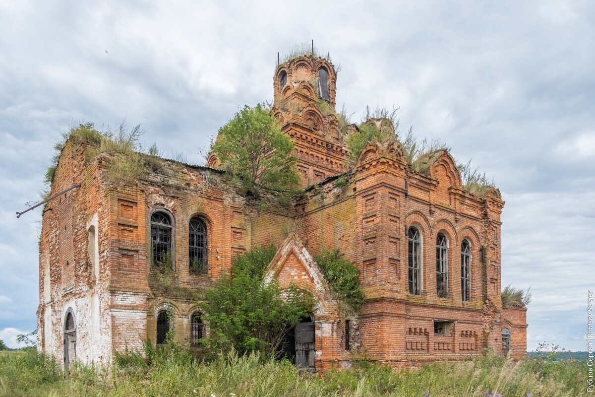 Храмы в глубинке России