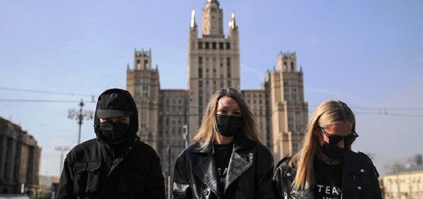 Изображение взято из открытого и общедоступного источника https://politbook.ru/articles/novosti/masochnyy-rezhim-v-mire-i-v-rossii-kak-menyalos-otnoshenie-k-trebovaniyu-obyazatelnogo-nosheniya-mas/ 