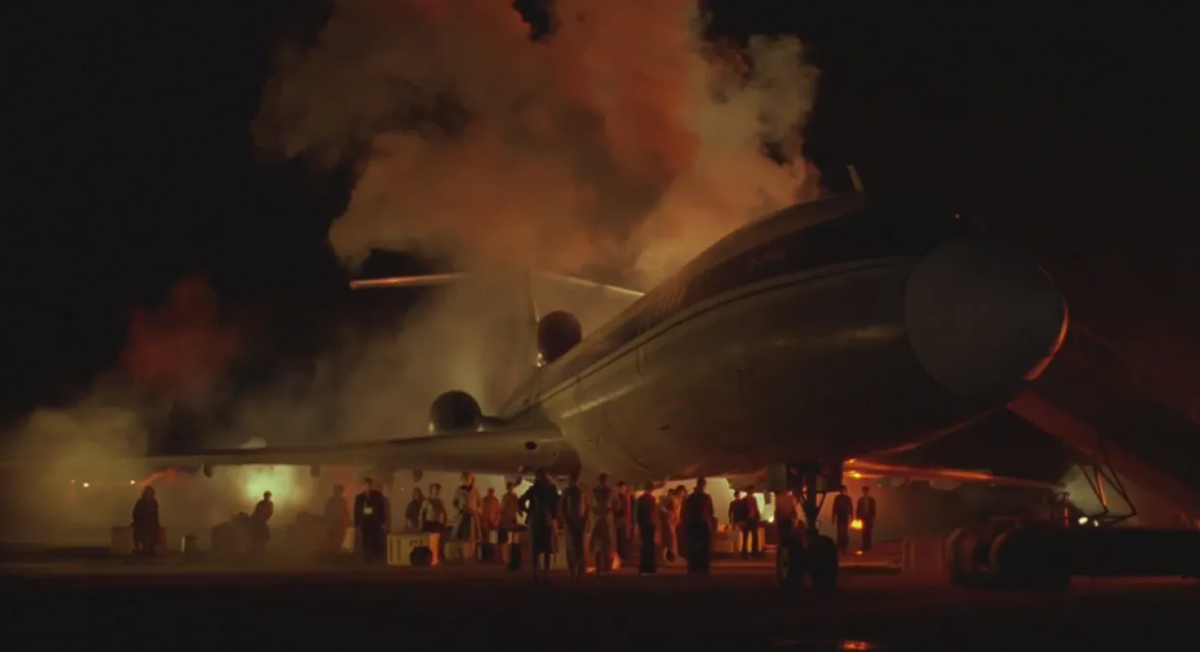 Кадр из фильма "Экипаж" 1979 года (скриншот автора)