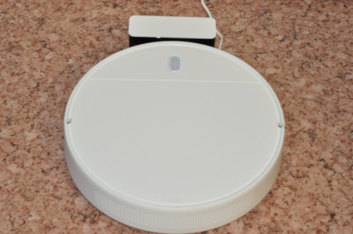 Робот-пылесос Xiaomi. Модель Mi Robot Vacuum-Mop Essential