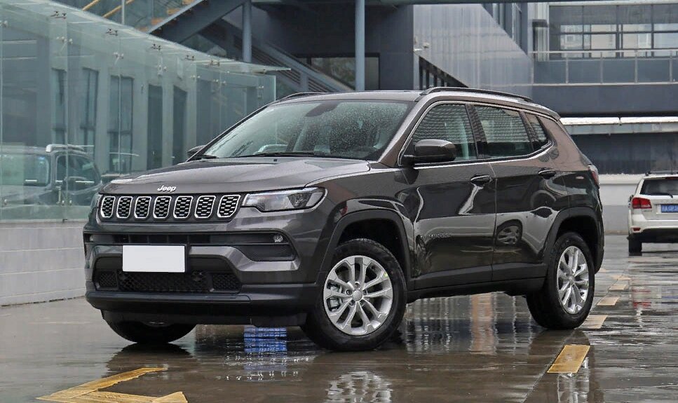 Джип Компас 2022 передняя часть