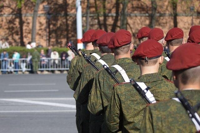 Раскрыто условие для получения военной пенсии больше 30 000 рублей