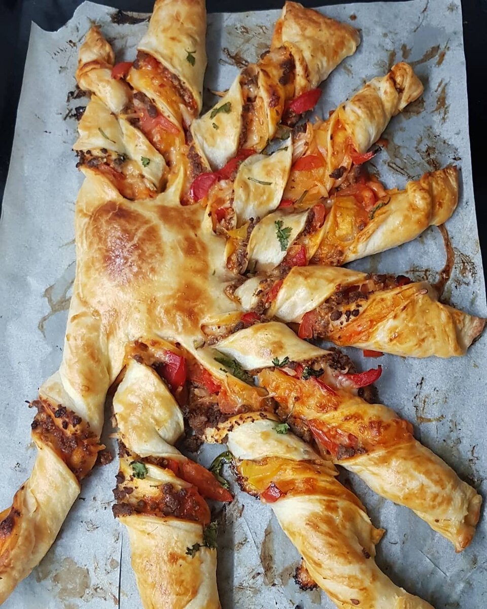 фото готовой пиццы "осьминог"