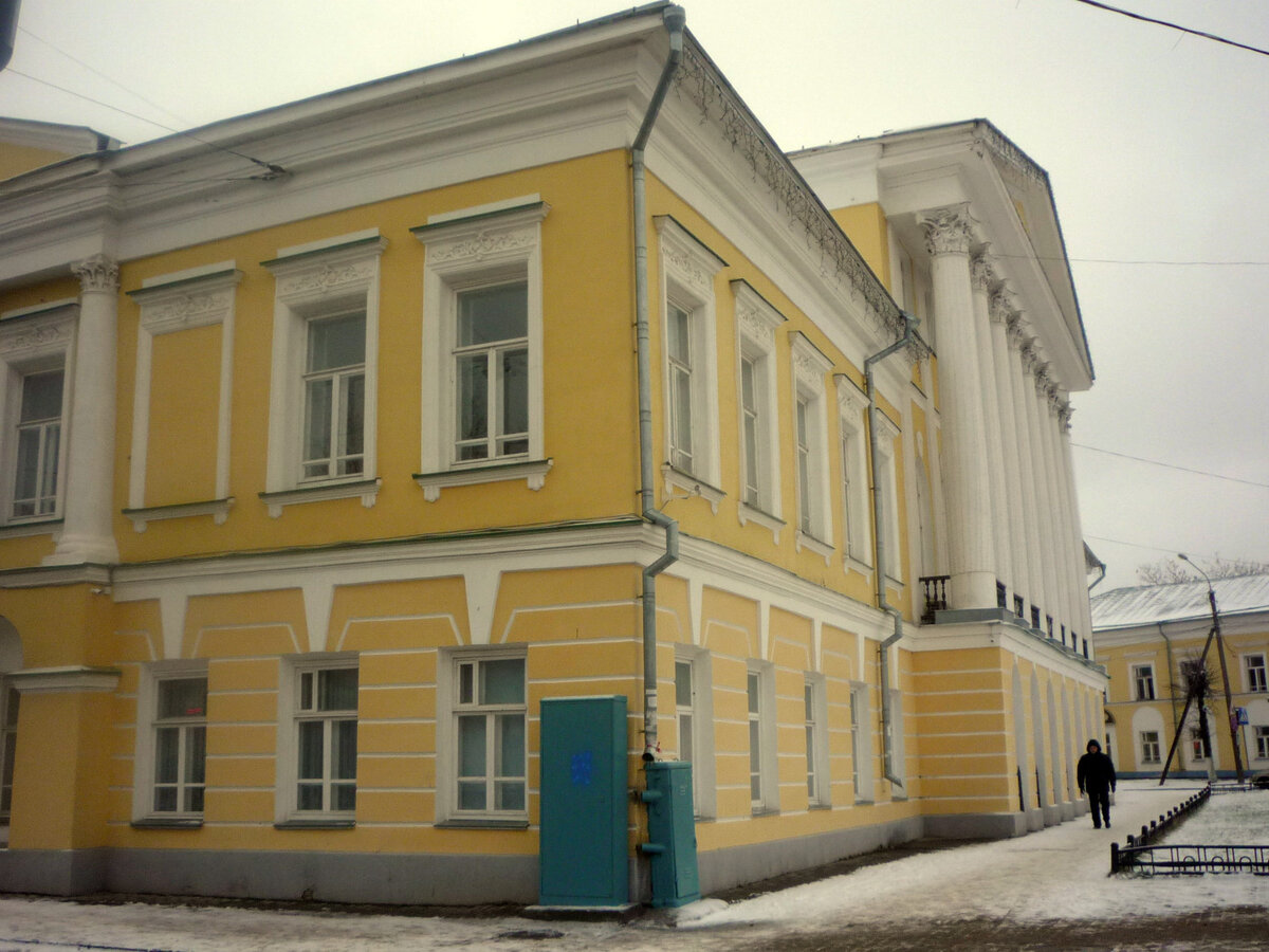 Дом С.С. Борщова в Костроме – знаменитый памятник архитектуры, построенный  в первой половине XIX века | МИР ПРОШЛОГО | Дзен