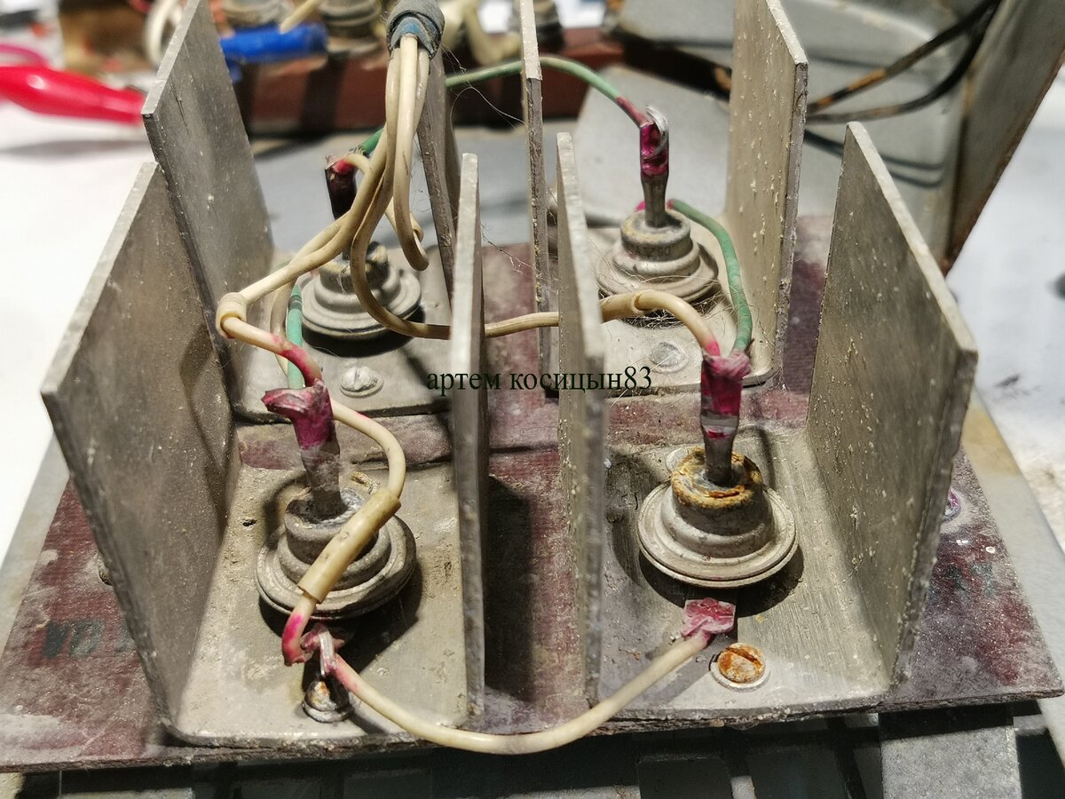 Достались диоды Д243А.Нужны ли они сегодня и сравнение с диодом Шоттки ...