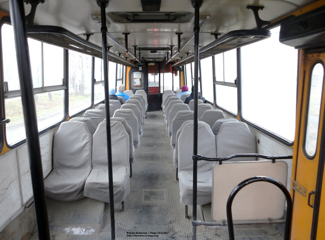 Салон Ikarus-263. Источник фото: fotobus.msk.ru