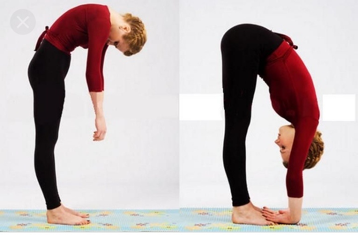 Когда вы наклоняетесь  сперва нужно выяснить на каком уровне вы находитесь. Если вы спокойно наклоняетесь до пола, при этом не загибая колени то ваш уровень просто на высоте и вам по физическому форме не более 25 лет. Если вы наклоняетесь от пальцев ног до ступней то вы как 60% людей находитесь очень хорошем состоянии. Это не идеал, но и не плохо. И по физическому форму вам от 25-35 лет. А если вы с трудом наклоняетесь до ступней и при этом немного згибайте колени то вашем физическому форму не по завидовать и ваша физическая форма находится от 35 до 50 лет.