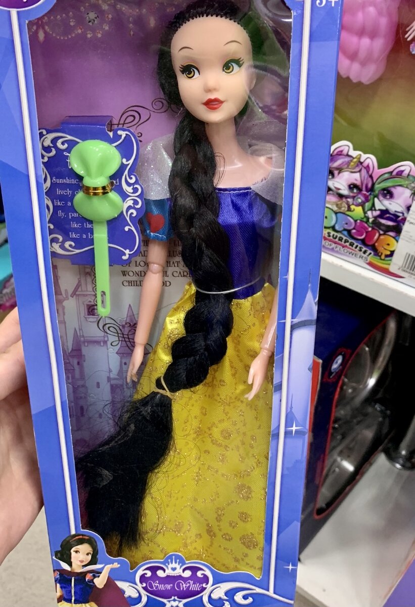 Фото автора канала "Кукляндия: барбиобразные куклы" 