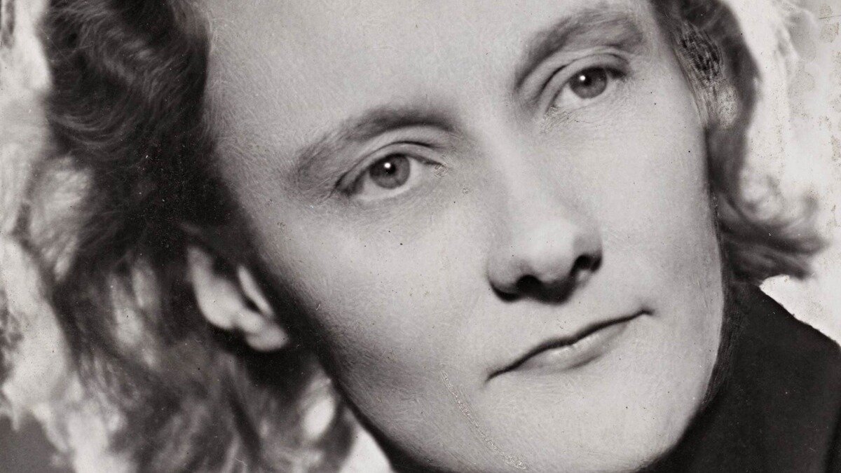 писательница в молодости