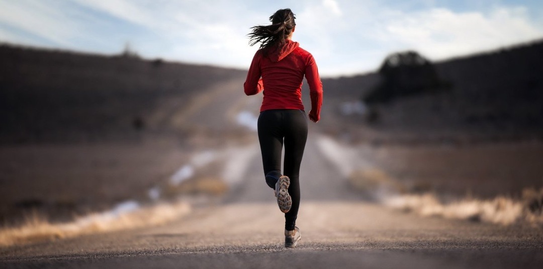 Я заставляю себя жить, как обещала.